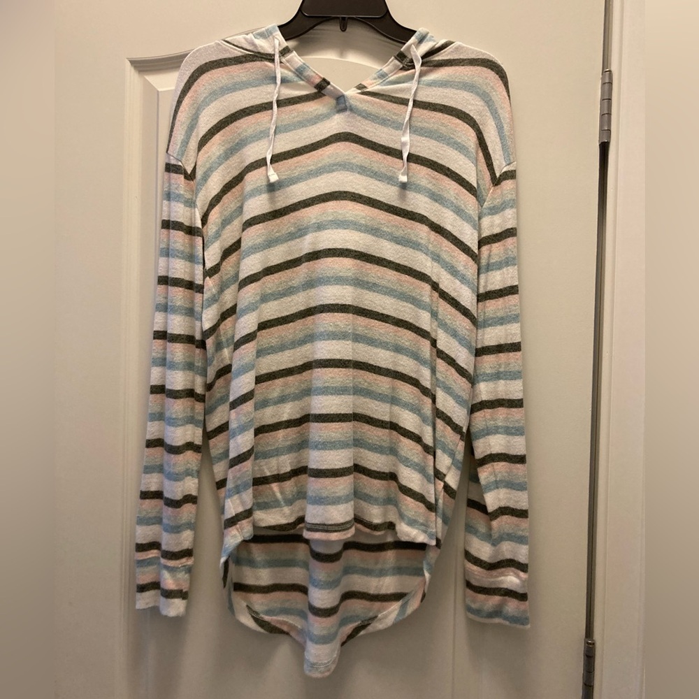 SO Women’s Lightweight Soft Hoodie - Size M